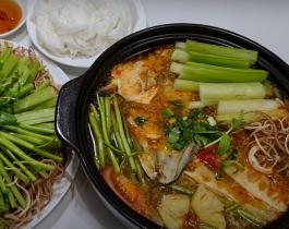Lẩu cá hồi