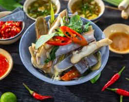 Ốc móng tay hấp thái