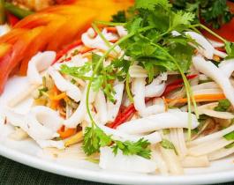 Mực xào hành