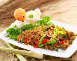 Dê xào với sa tế