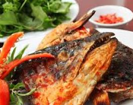 Đầu cá hồi xào sa tế 