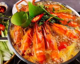 Lẩu tôm chua cay