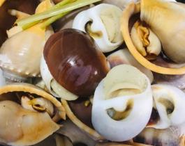 Ốc mỡ hấp thái