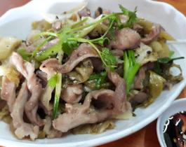 Bao tử xào cải chua