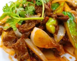 Bò xào sa tế