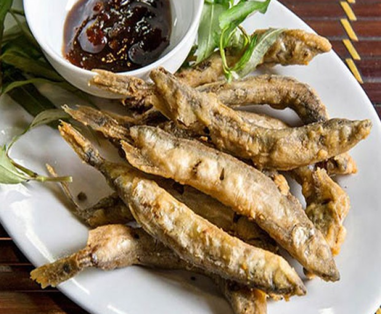Cá trứng chiên giòn