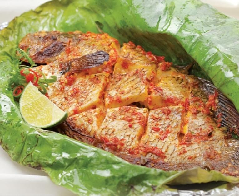 Cá tai tượng nướng muối ớt