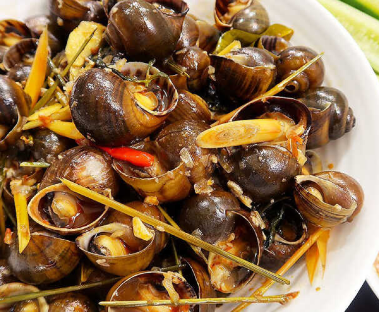 Ốc bươu xào sả ớt