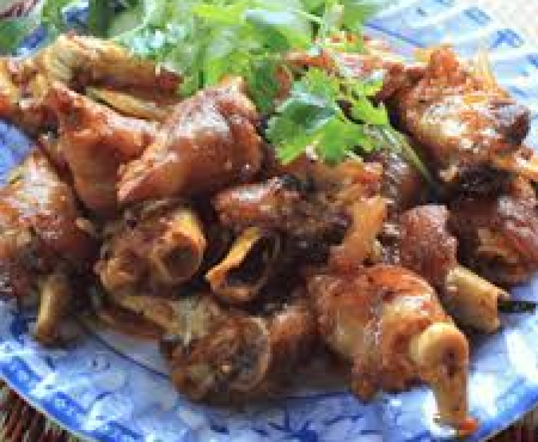 Dê chiên với nước mắm