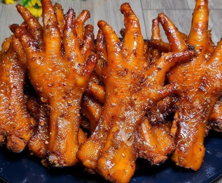 Chân gà nướng muối ớt