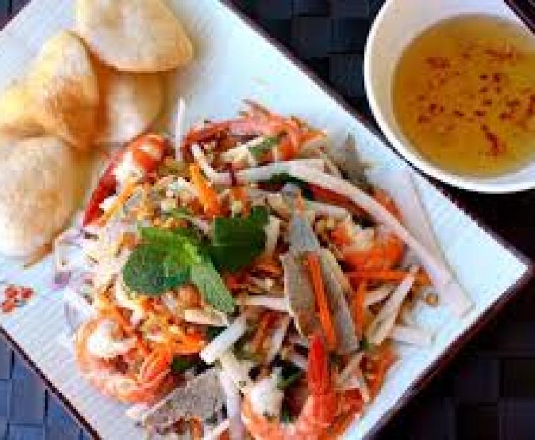Gỏi ngó sen tôm thịt