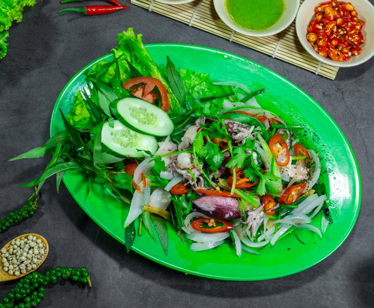 Mực trứng hấp