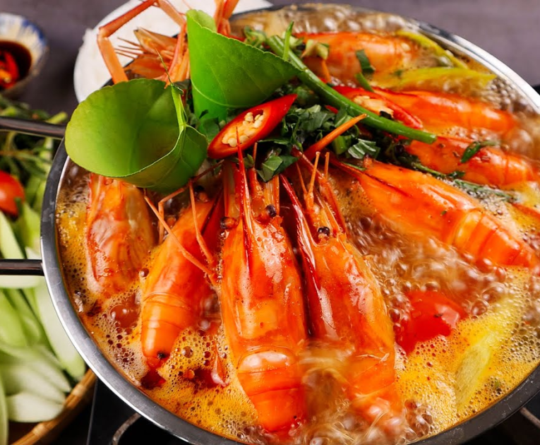 Lẩu tôm chua cay