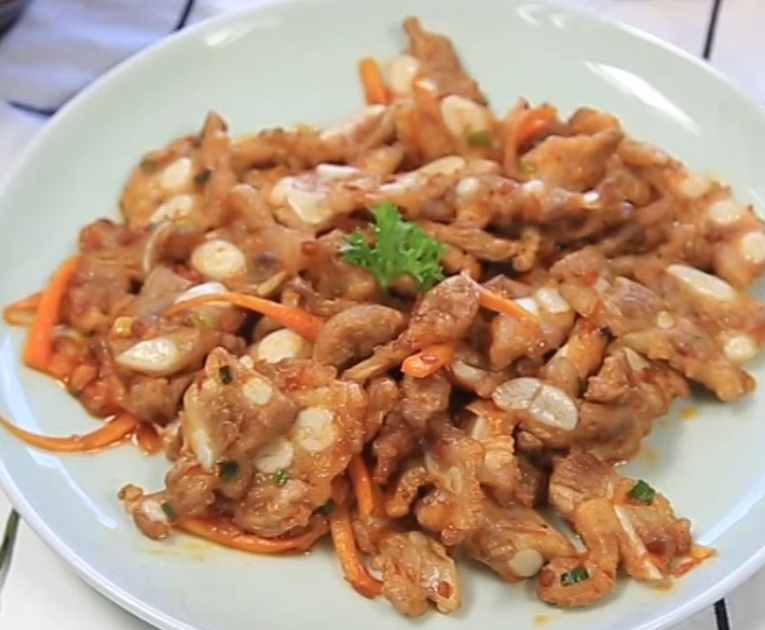 Sườn heo xào sa tế