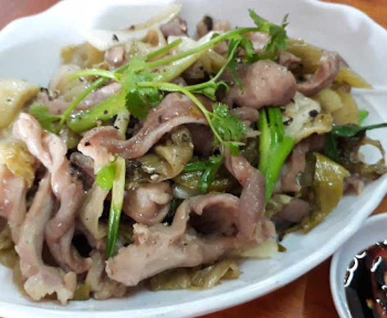 Bao tử xào cải chua