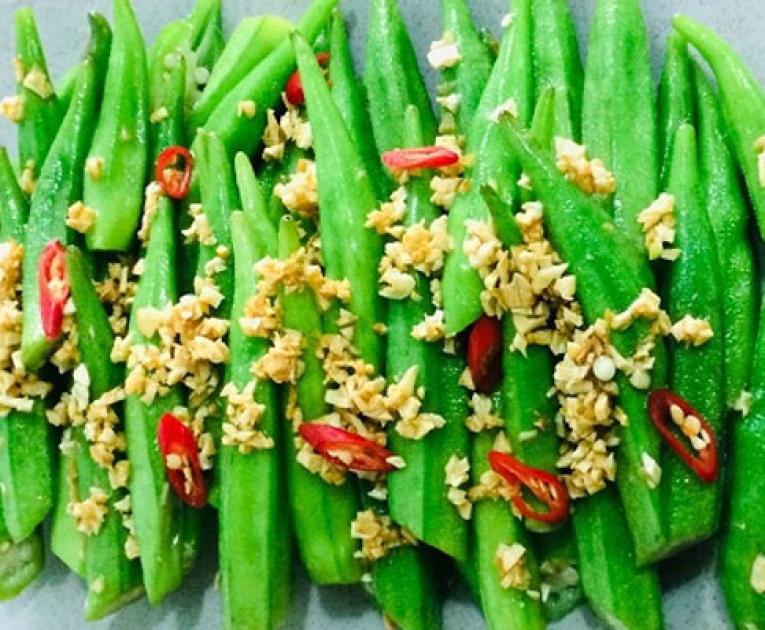 Đậu bắp xào tỏi