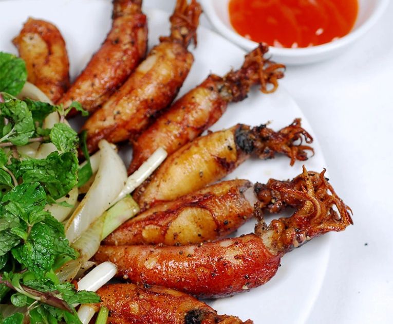 Mực trứng nướng muối ớt